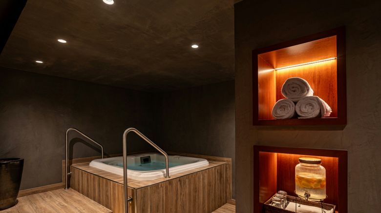 <b>Crowne Plaza Porto Spa</b>. Images powered by <a href="https://www.leonardoworldwide.com/" title="Leonardo Worldwide" target="_blank">Leonardo</a>.