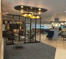 Holiday Inn London Luton North Lobby