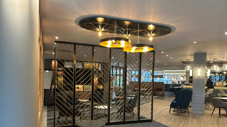 London Luton Vale Hotel Lobby