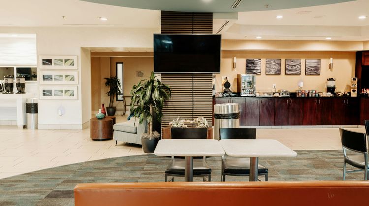 The Beacon Charlotte Airport Restaurant