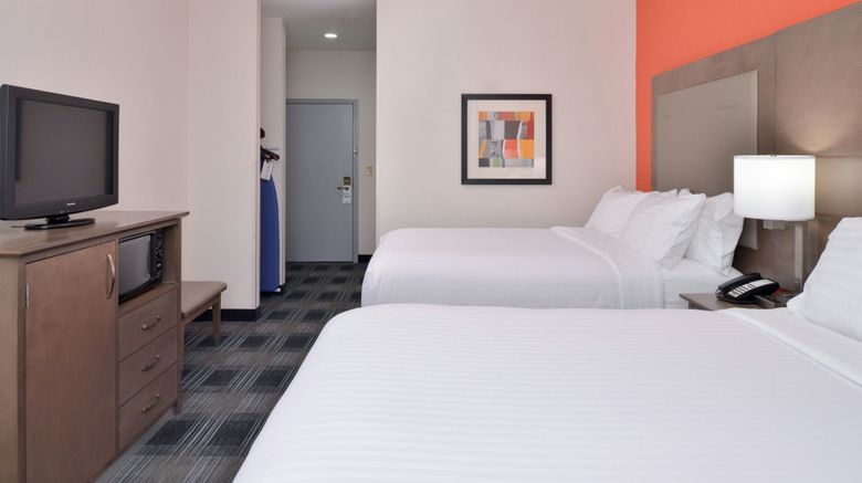 <b>Holiday Inn Express Clanton Room</b>. Images powered by <a href="https://www.leonardoworldwide.com/" title="Leonardo Worldwide" target="_blank">Leonardo</a>.
