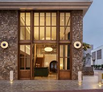 Hotel Humano Exterior