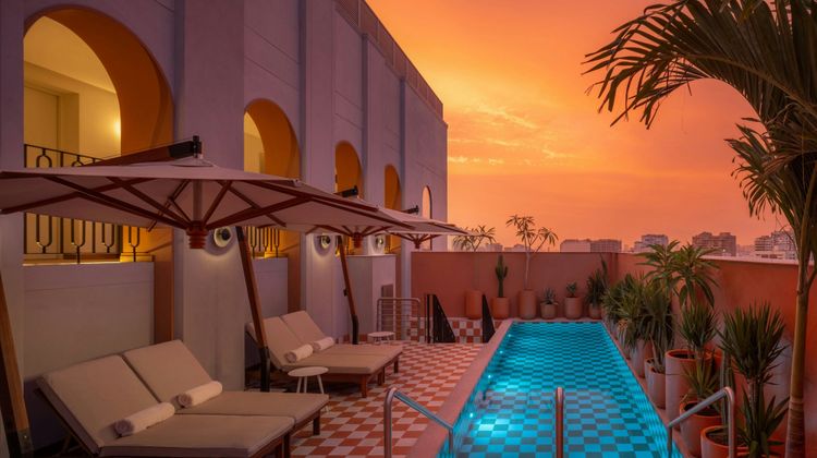 Hotel Humano Pool