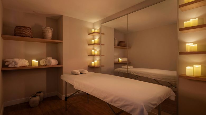 <b>Humano Lima Spa</b>. Images powered by <a href="https://www.leonardoworldwide.com/" title="Leonardo Worldwide" target="_blank">Leonardo</a>.