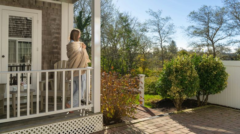 <b>Chatham Inn Room</b>. Images powered by <a href="https://www.leonardoworldwide.com/" title="Leonardo Worldwide" target="_blank">Leonardo</a>.
