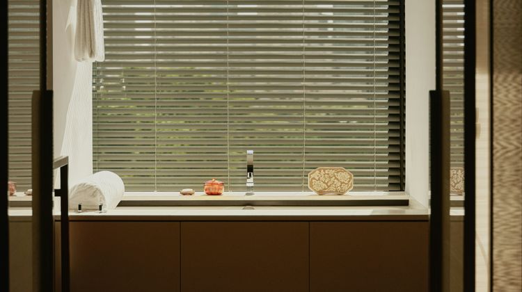 The PuLi Hotel and Spa Suite