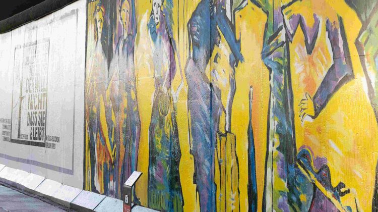 Locke at East Side Gallery Exterior