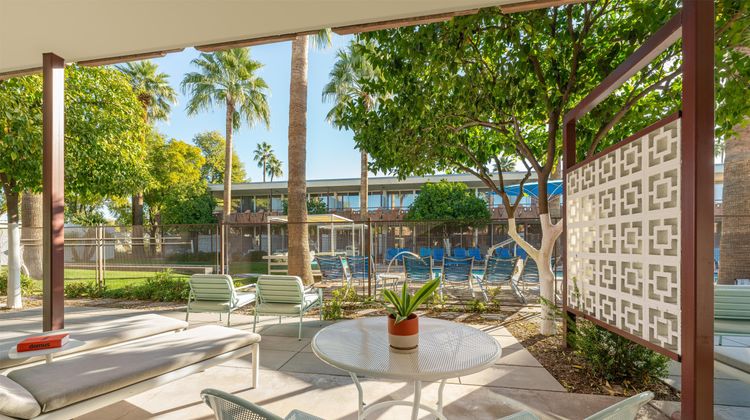 Hotel Valley Ho Exterior