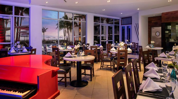Costa d'Este Beach Resort Restaurant