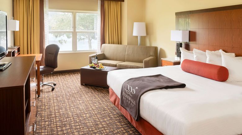 <b>Stonewall Resort Room</b>. Images powered by <a href="https://www.leonardoworldwide.com/" title="Leonardo Worldwide" target="_blank">Leonardo</a>.