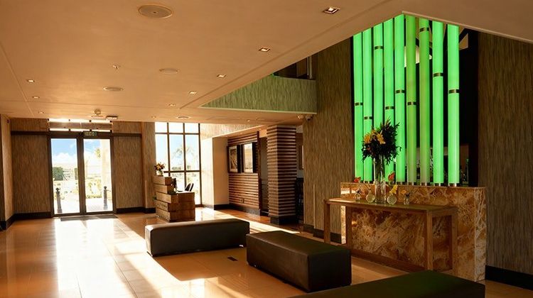 Piazza Hotel Lobby