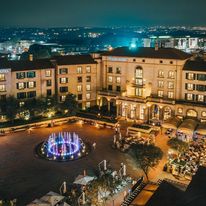 Piazza Hotel