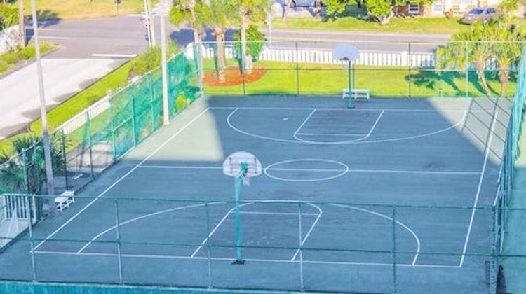 Discovery Beach Resort & Tennis Club Recreation