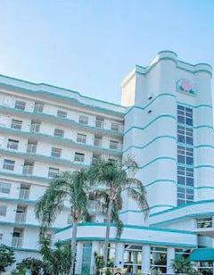Discovery Beach Resort & Tennis Club