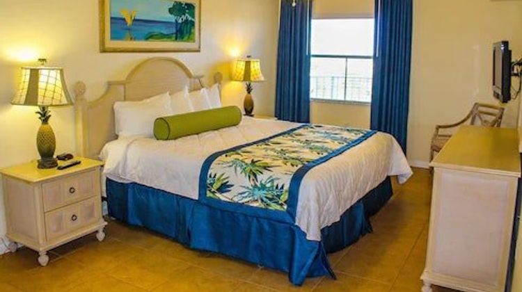 Discovery Beach Resort & Tennis Club Room