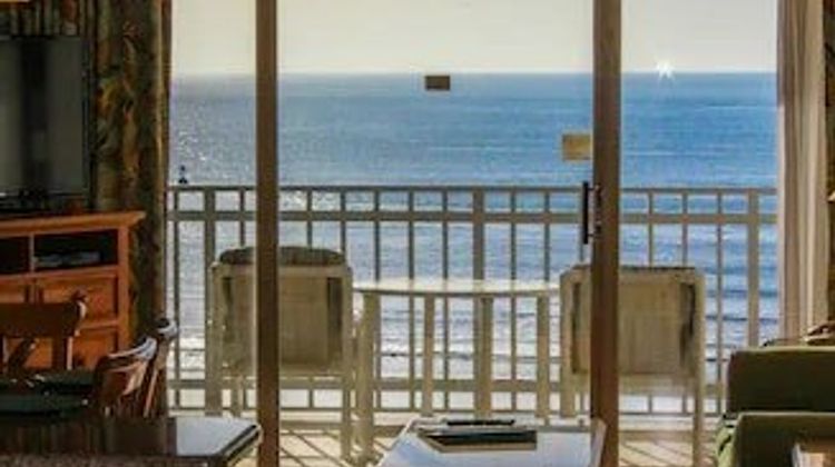 Discovery Beach Resort & Tennis Club Room