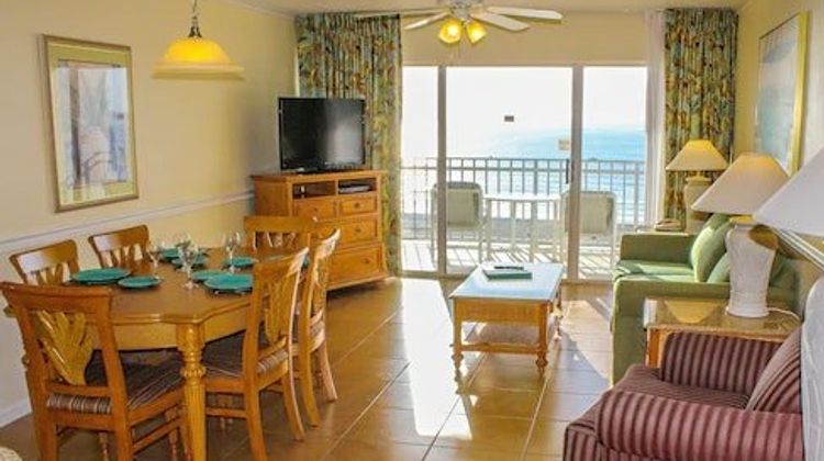 Discovery Beach Resort & Tennis Club Room