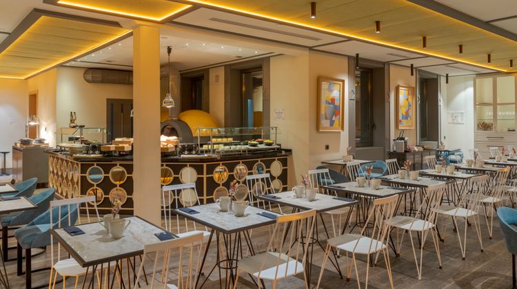 Pestana CR7 Gran Via Madrid Restaurant