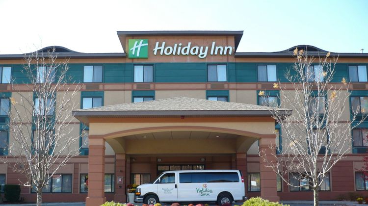 Holiday Inn Manchester Airport Exterior