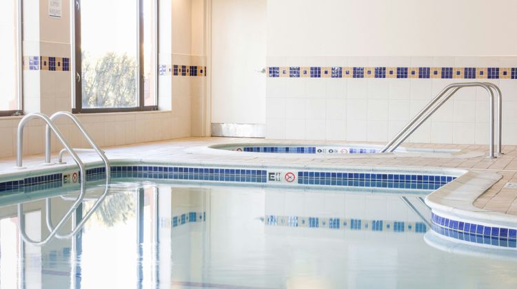 Holiday Inn Manchester Airport Pool