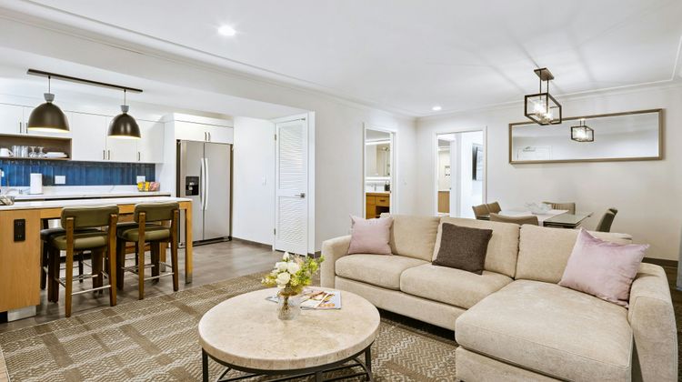 Staybridge Suites Oxnard-River Ridge Suite