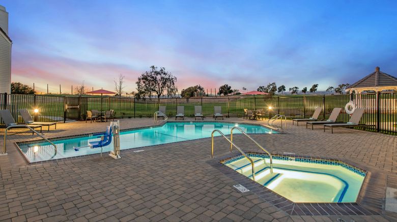 <b>Staybridge Suites Oxnard-River Ridge Pool</b>. Images powered by <a href="https://www.leonardoworldwide.com/" title="Leonardo Worldwide" target="_blank">Leonardo</a>.