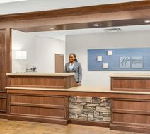 Holiday Inn Express Wilmington-Newark Lobby