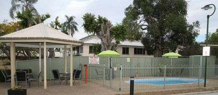 Gayndah Colonial Motor Inn Exterior