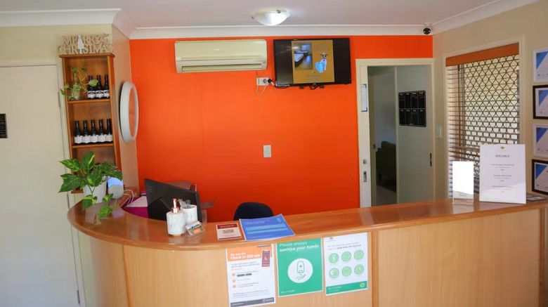 <b>Gayndah Colonial Motor Inn Lobby</b>. Images powered by <a href="https://www.leonardoworldwide.com/" title="Leonardo Worldwide" target="_blank">Leonardo</a>.