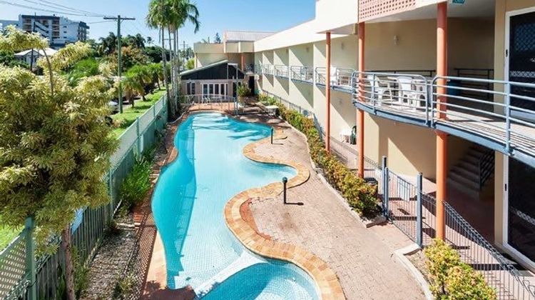 Tropical Queenslander Pool