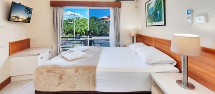 Tropical Queenslander Room