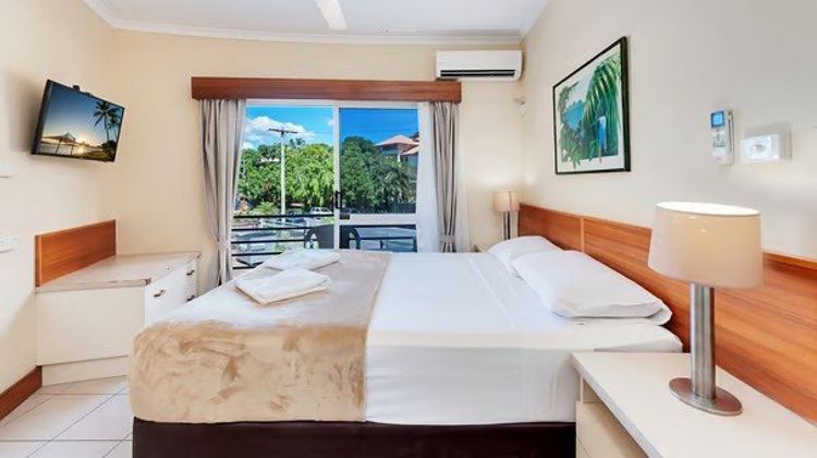 Tropical Queenslander Room