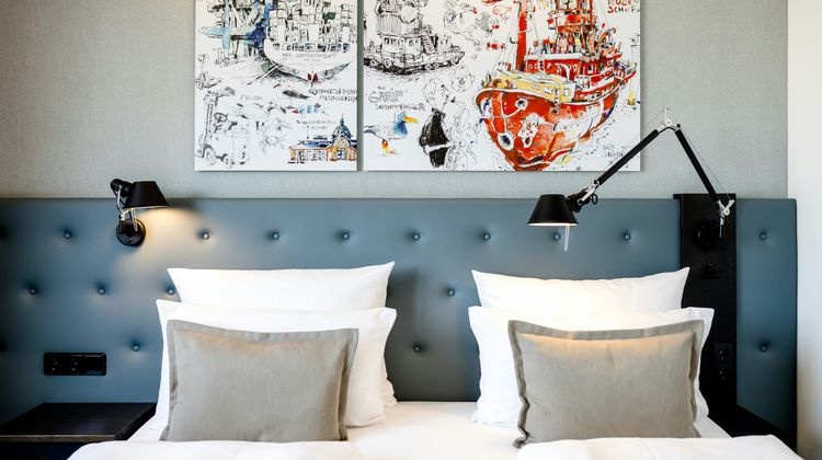 Motel One Hamburg-Altona Room