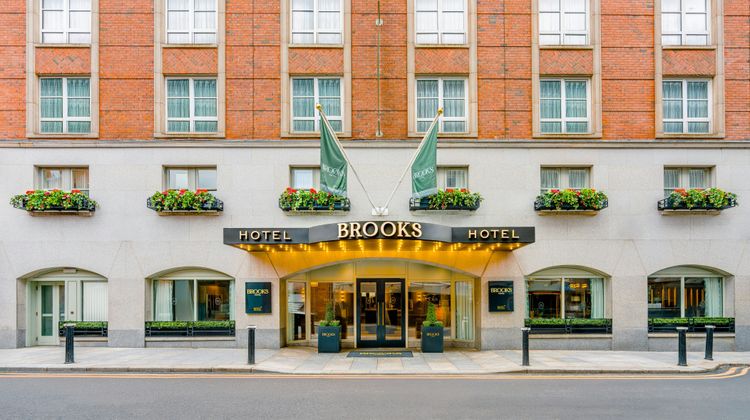 Brooks Hotel Exterior