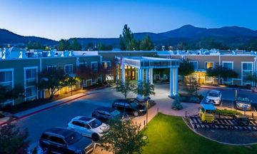 Grand Canyon Railway Hotel