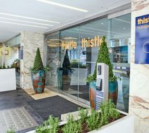 Thistle Trafalgar Exterior