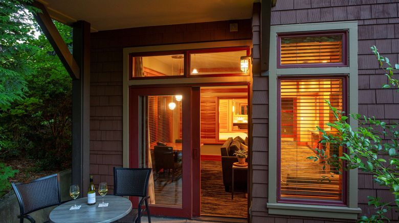 <b>Willows Lodge Suite</b>. Images powered by <a href="https://www.leonardoworldwide.com/" title="Leonardo Worldwide" target="_blank">Leonardo</a>.