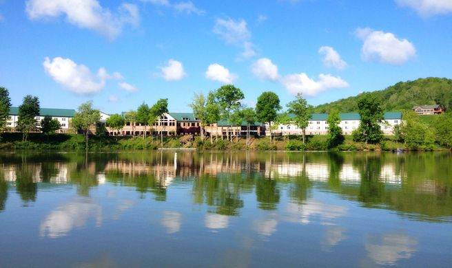 Stonewall Resort Exterior