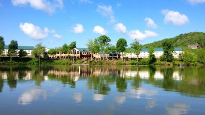 Stonewall Resort
