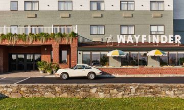 Wayfinder Hotel