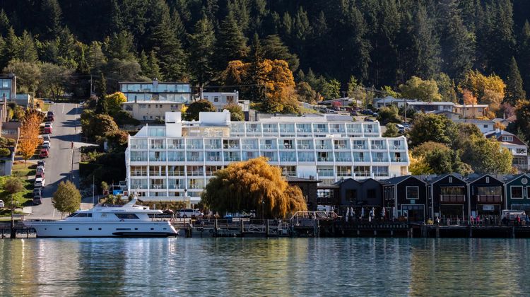 Crowne Plaza Queenstown Exterior