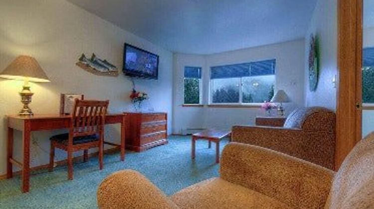 Frontier Suites Airport Hotel Room
