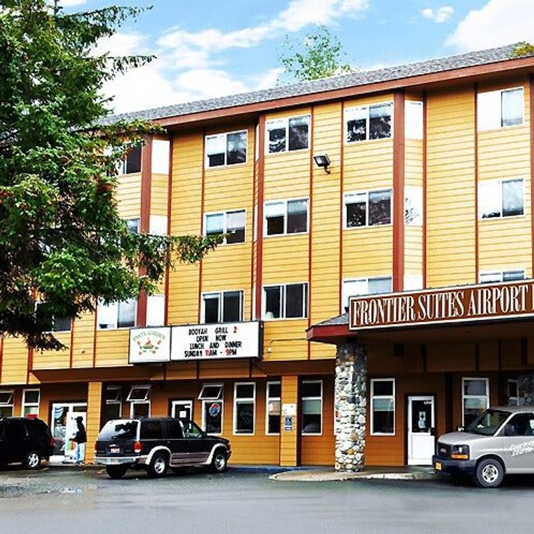 Frontier Suites Airport Hotel