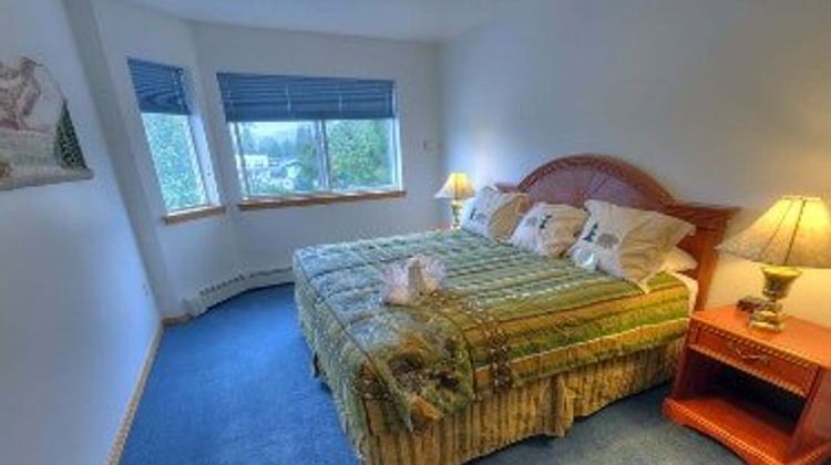 Frontier Suites Airport Hotel Room