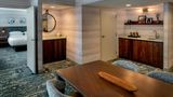 Boston Marriott Peabody Suite