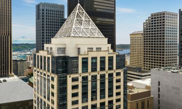 W Seattle