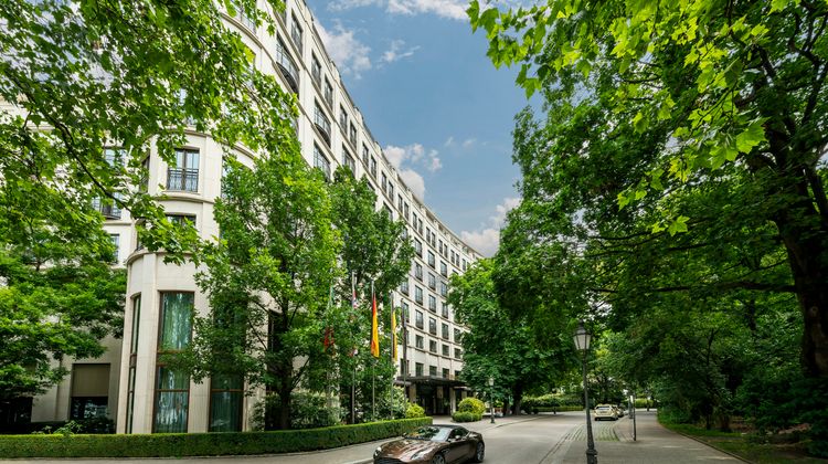 Rocco Forte Charles Hotel Exterior