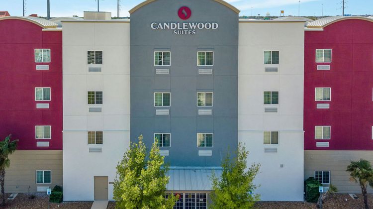 Candlewood Suites, Downtown San Antonio Exterior
