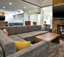 Staybridge Suites - Omaha Lobby