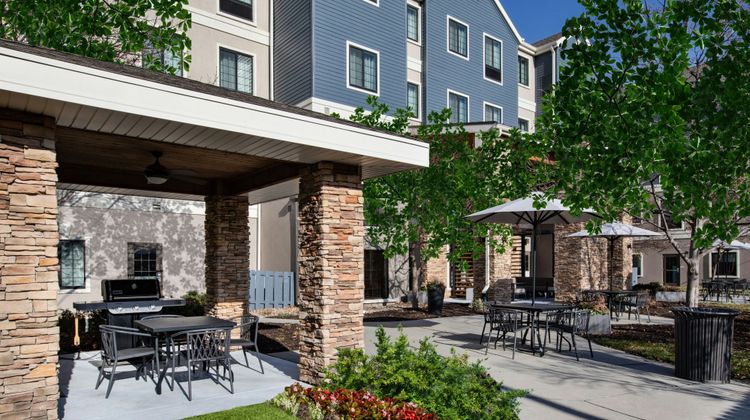 Staybridge Suites - Omaha Exterior